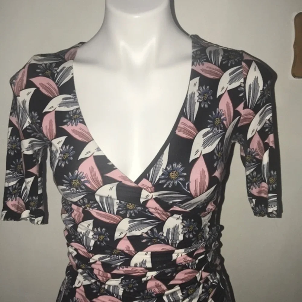 Boden form fitting dress size 2R UK 6R